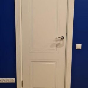 Krāsotas durvis LOZA 102 balta iekšdurvis