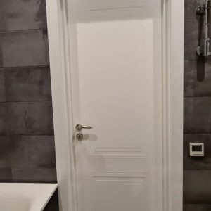 Krāsotas durvis LOZA 102 balta iekšdurvis